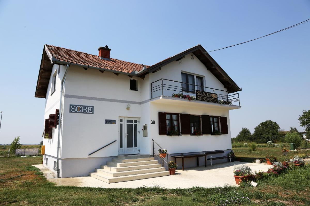 Bed & Breakfast Ana - Housity
