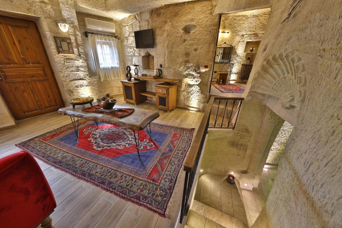 Divan Cave House - Housity