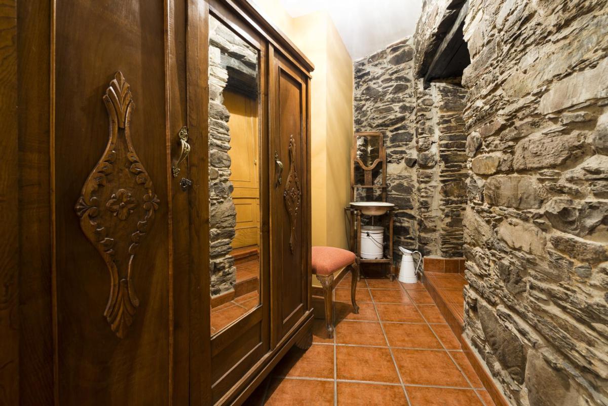 Hotel Rural Valle de Ancares - Housity