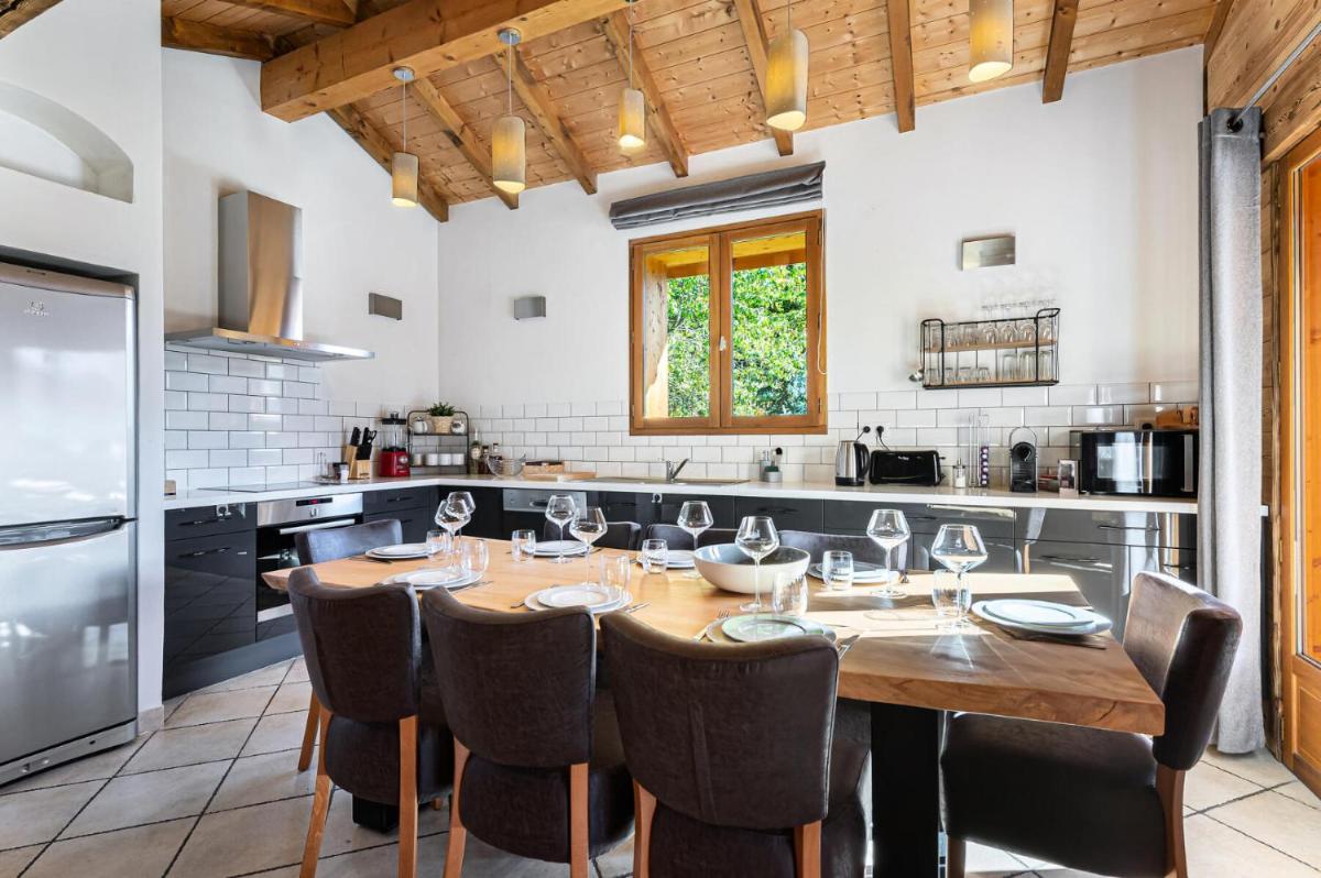 Résidence Roc De La Lune - Chalets pour 10 Personnes 434 - Housity