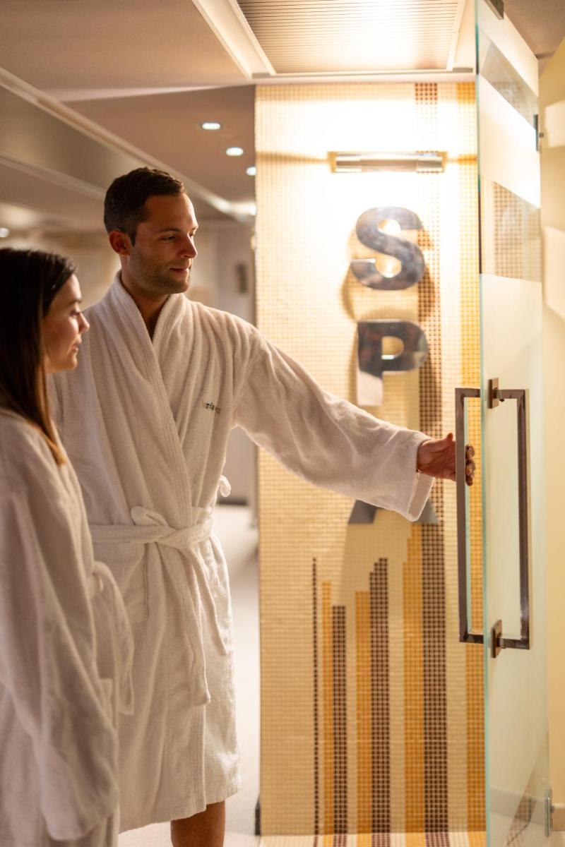 Clientes alojados en Hotel La Trufa Negra
