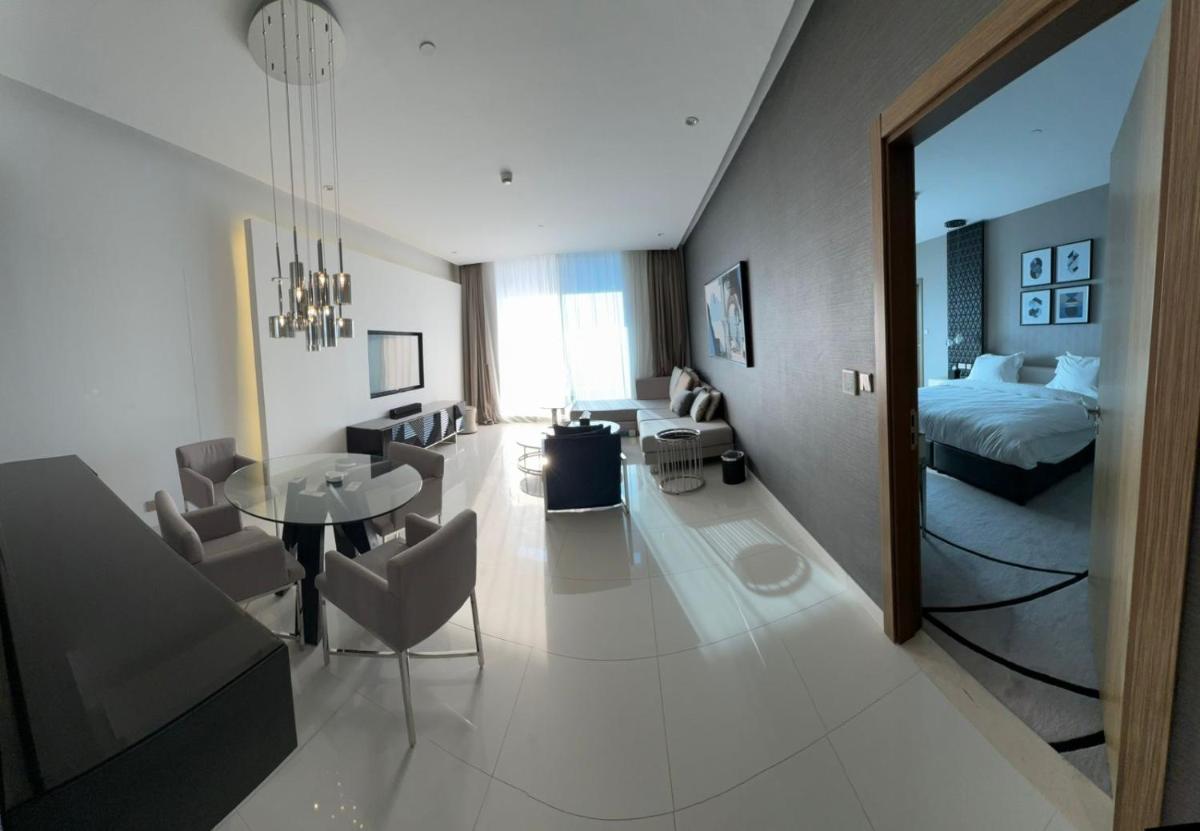 4Leisure Suites DAMAC Esclusiva Towers - Housity