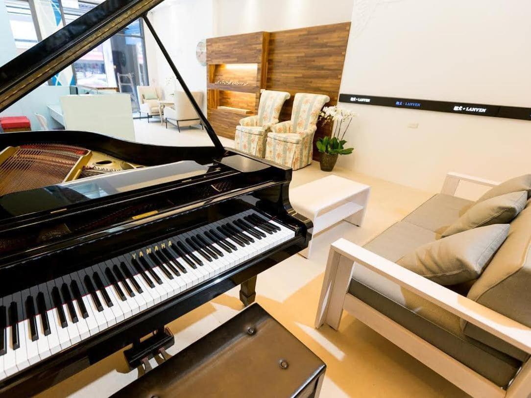 Lanven Art House - Housity