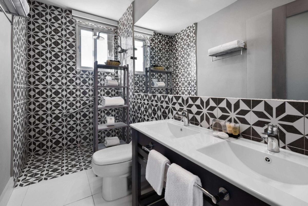 GRAN HOTEL EUROPA TRADEMARK COLLECTION by WYNDHAM - Housity
