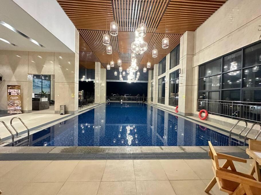 New Modern Luxury Suite Apartment At The Heart of Vientiane - Housity