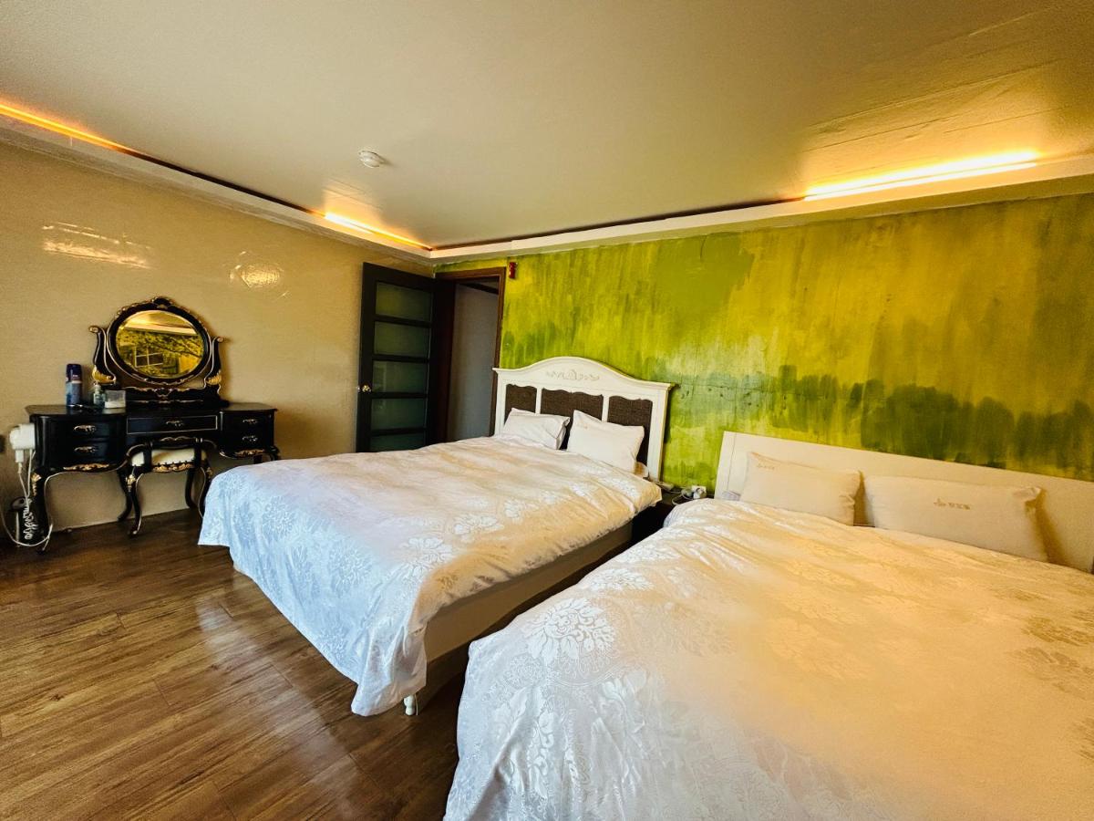 Top Motel - Housity
