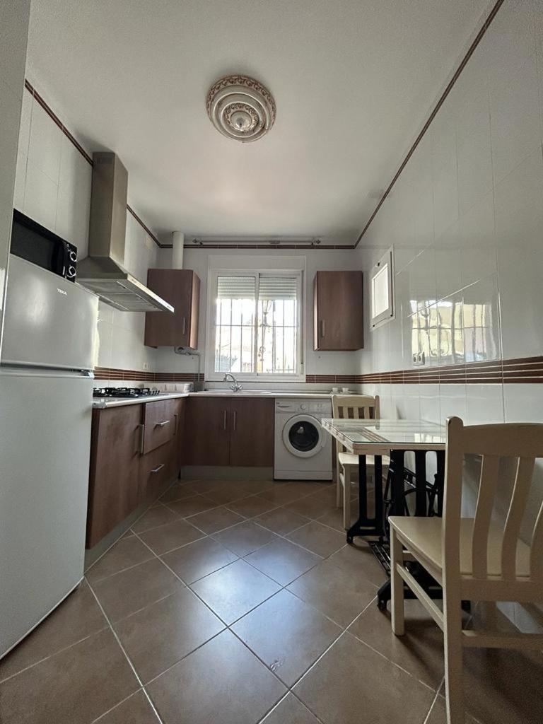 Hostal Cueva De Los Frailes - Housity