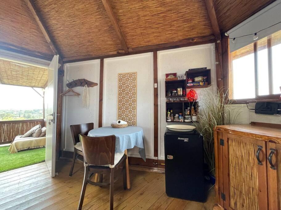 Best View Romantic Cabin In Eco Village Klil - Housity