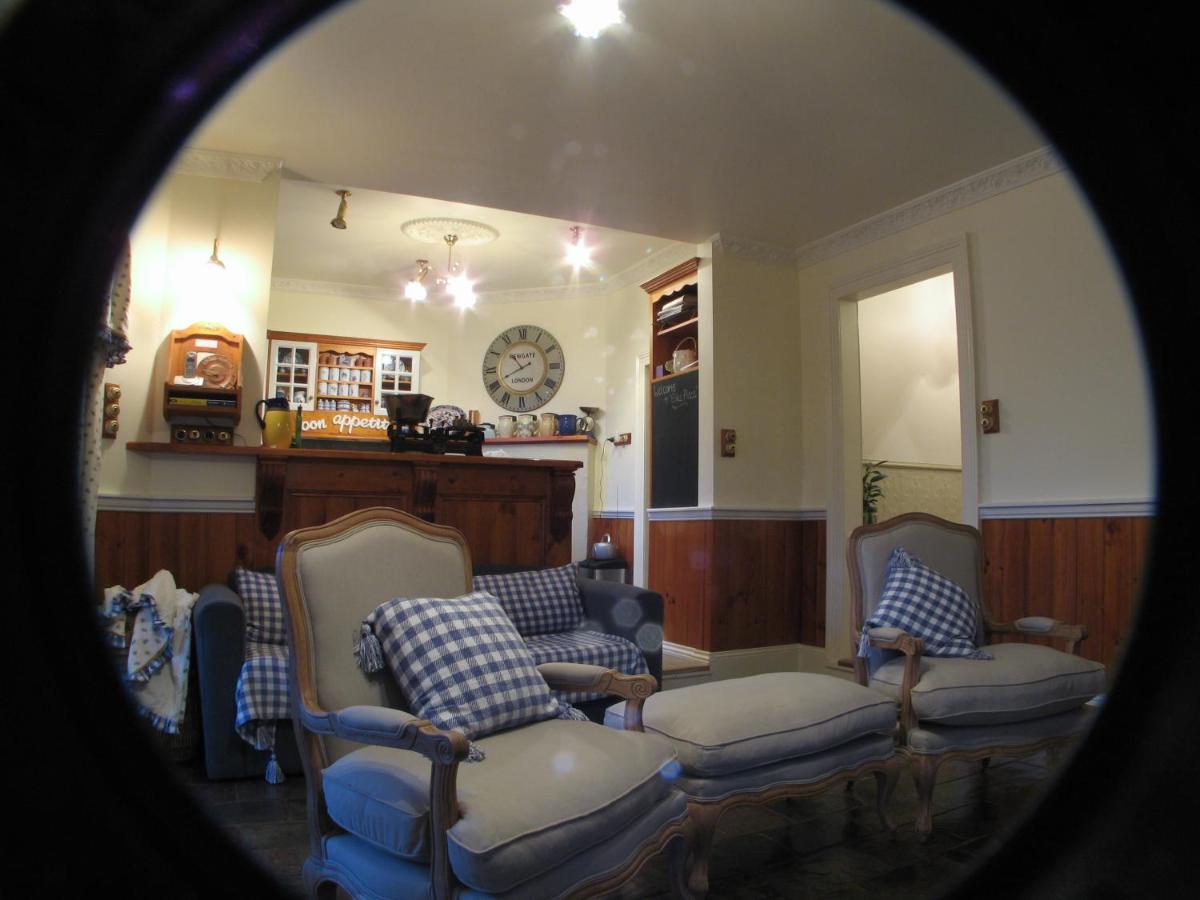 Ellie's Place on City Park - Housity