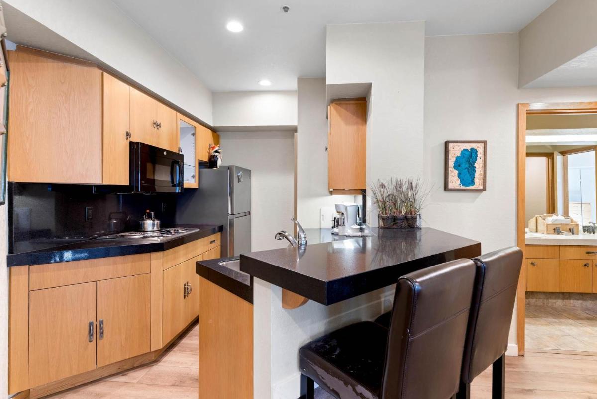 One Bedroom #340 - Housity