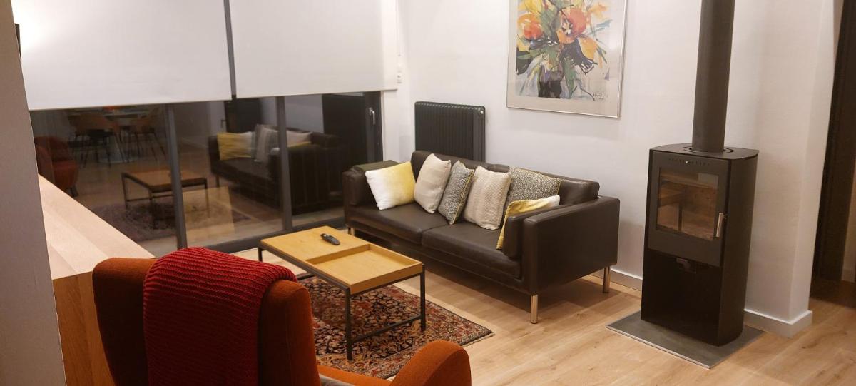 Charming Apartment in Chalandri - Housity