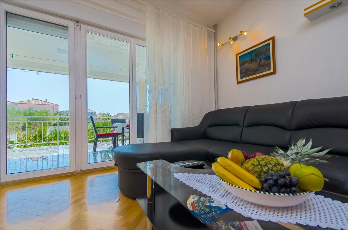 Apartments Maslina - Hizvo