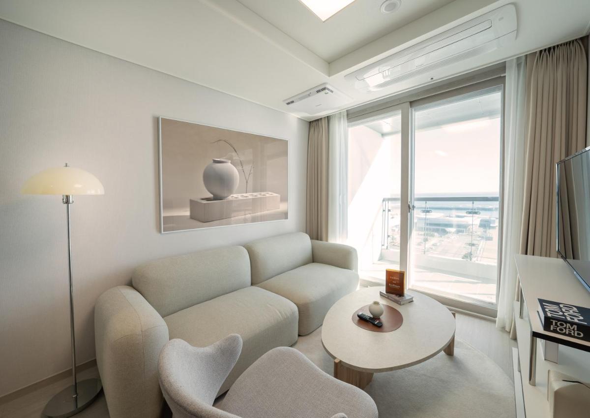 UH FLAT The SOKCHO - Housity