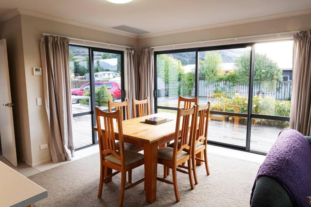 Peaceful Hawea Escape - Housity