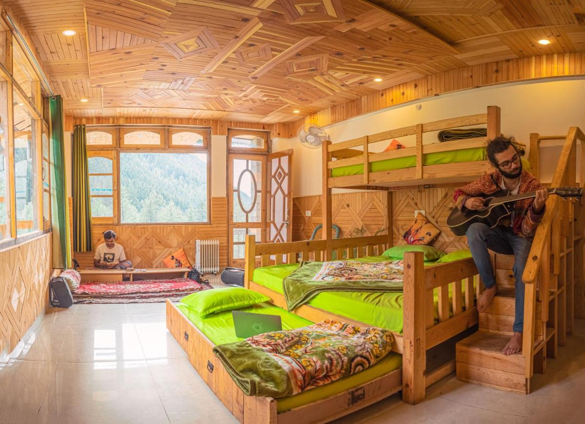 Freeculturestays - Housity