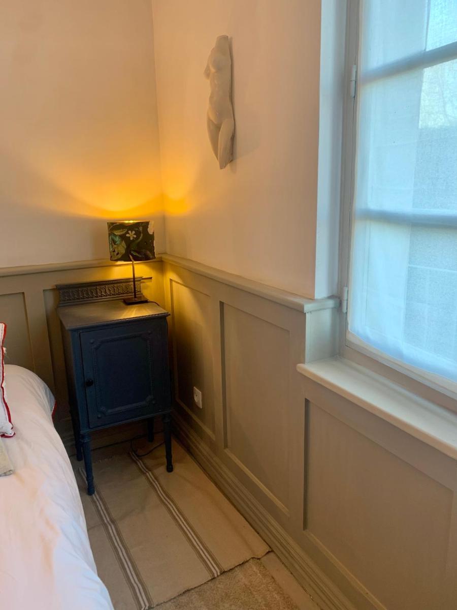 Petit Boudoir The Riverside Retreat - Housity