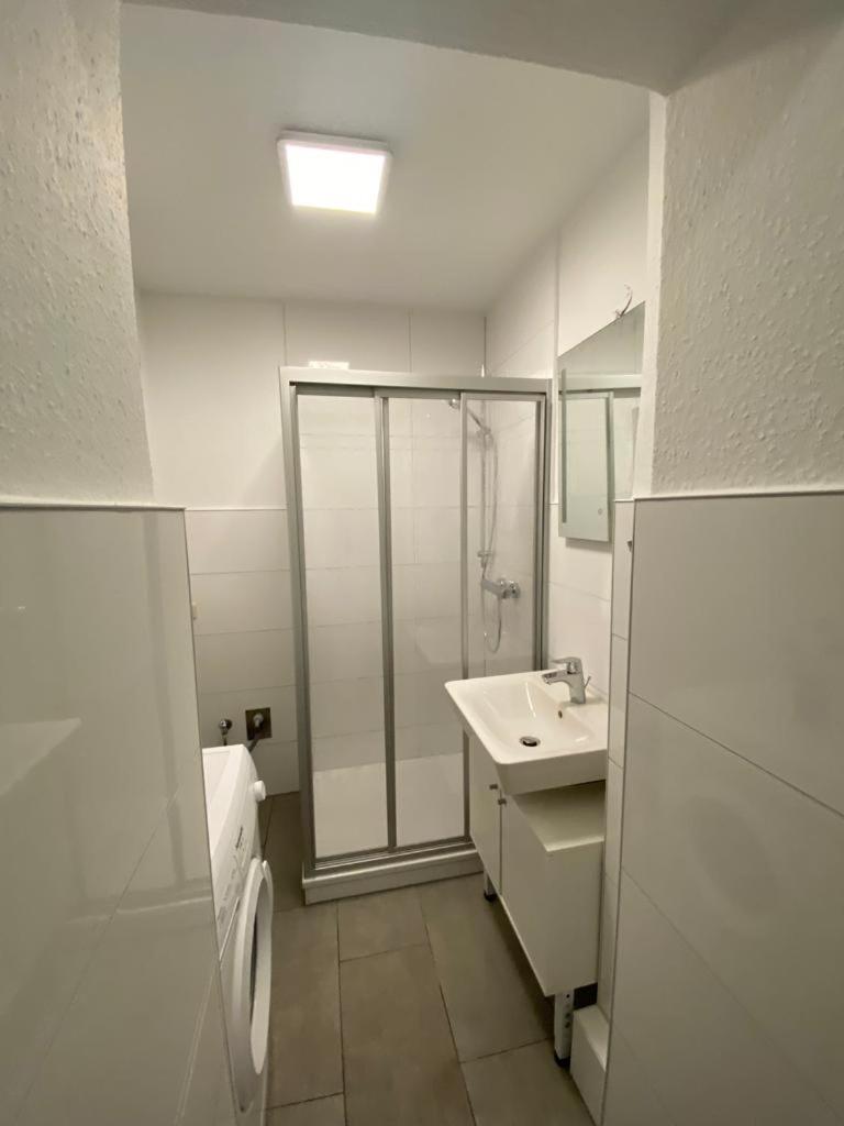 ZUR SCHLEUSE - Ferienwohnung bis 6 Personen mit gem Garten - Housity