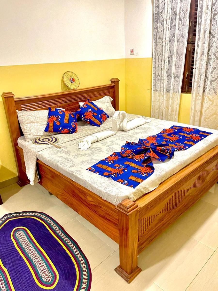 Mystic Manor Stonetown B&B - Housity
