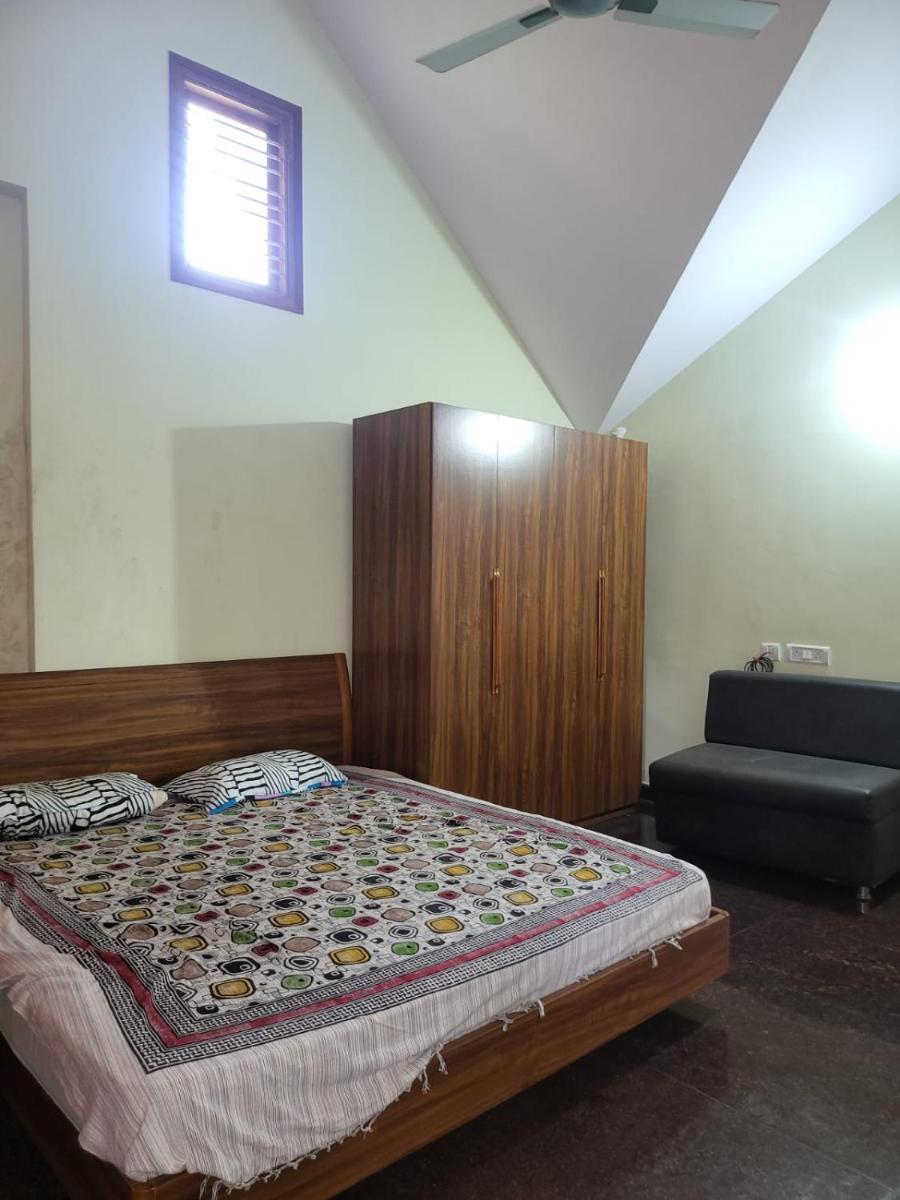 B.k farm house - Housity