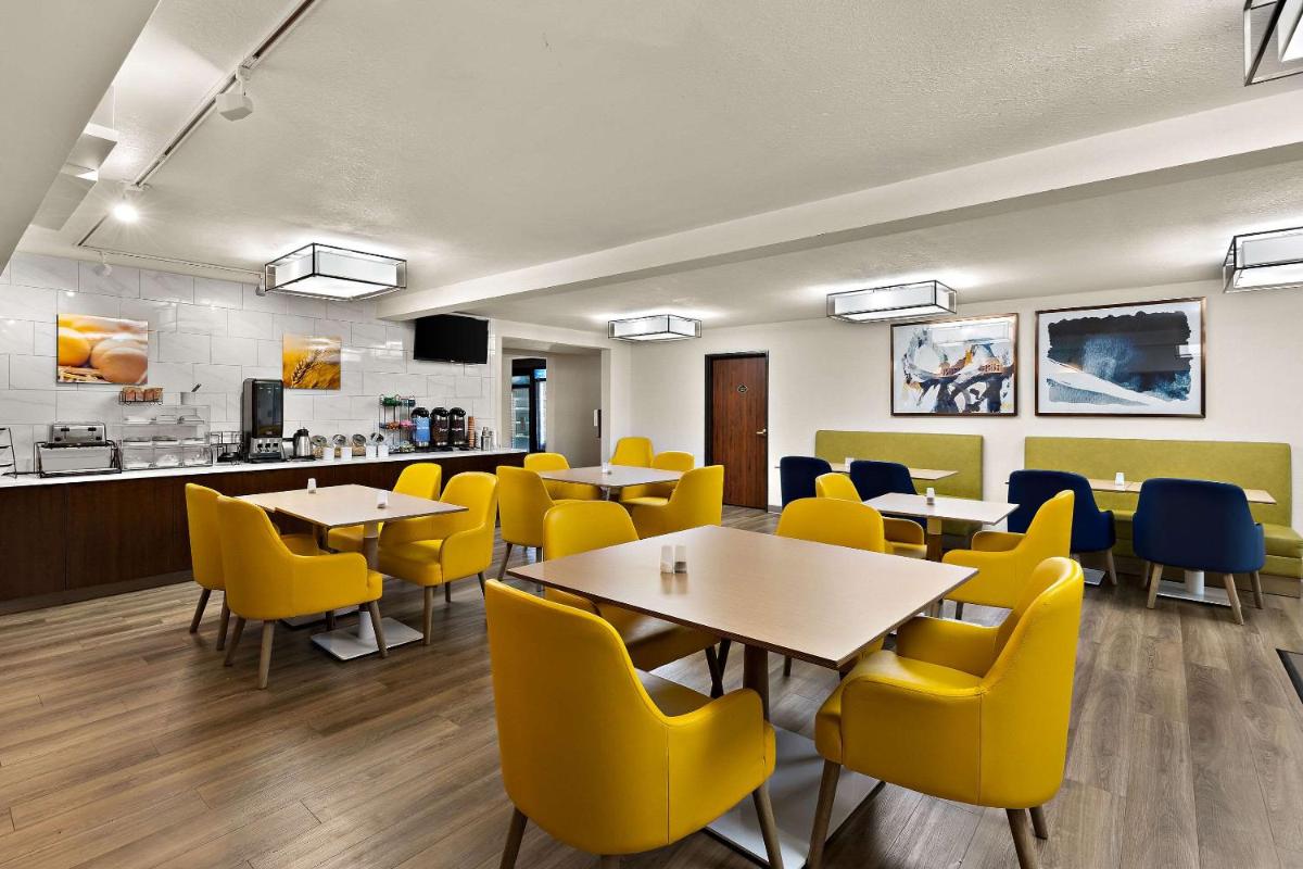 Comfort Inn & Suites Fremont - Housity