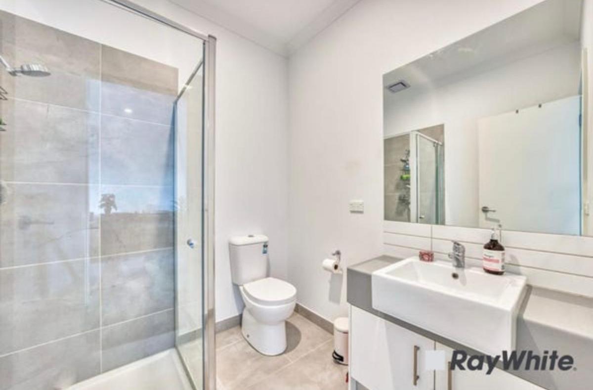 Stunning room in Cranbourne - Housity