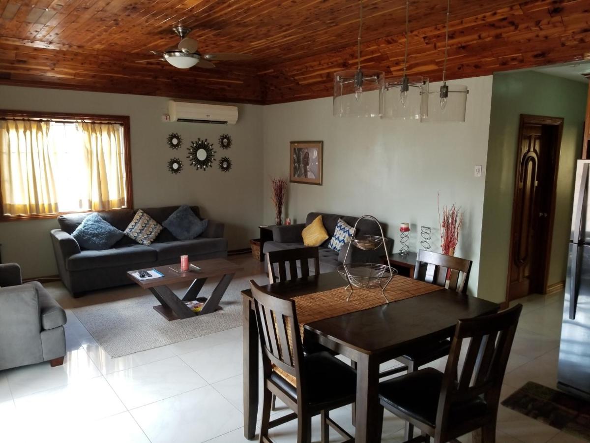 12 Fairway Avenue - Hizvo