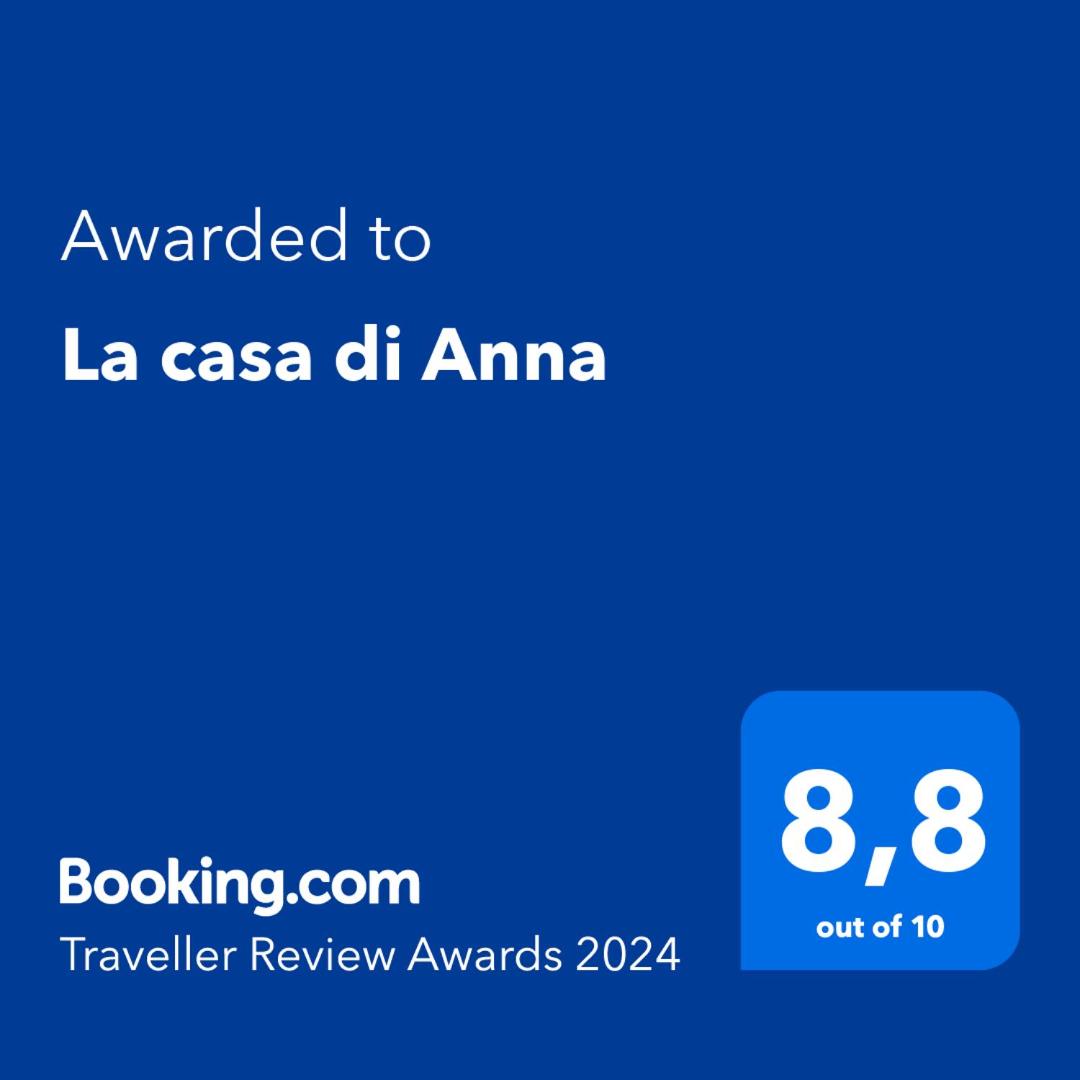 La casa di Anna chiaia, lungomarecaracciolo - Housity