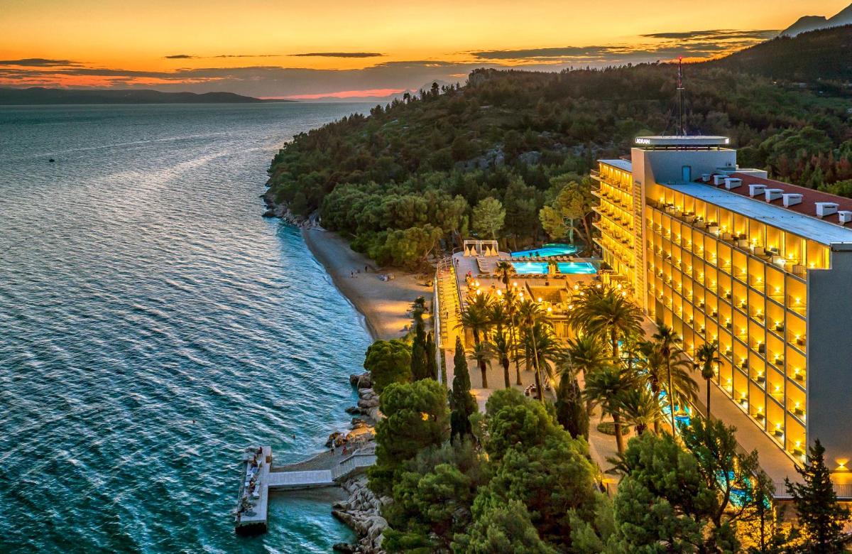 Bluesun Hotel Jadran - Housity