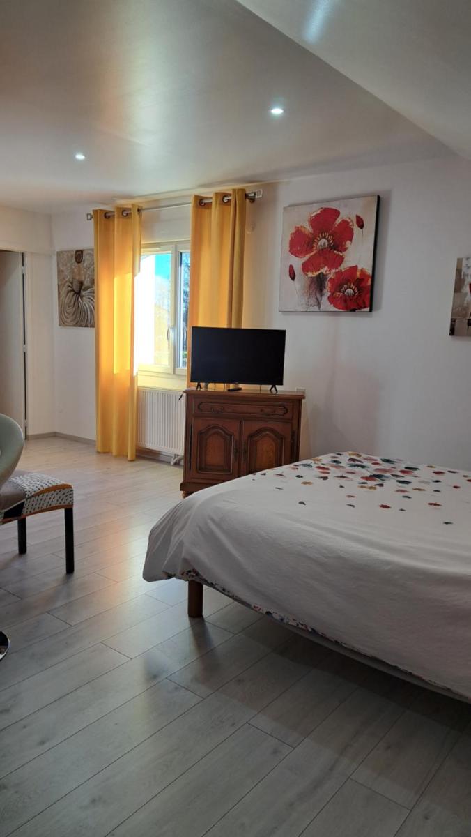 CHAMBRES D HÔTES CHEZ SYLVIE et Daniel - Housity