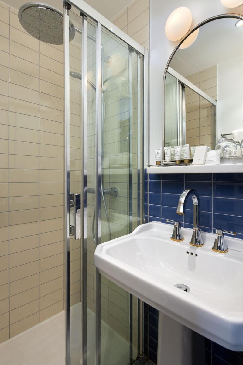 Salle de bains dans l'établissement Hotel Villa Romantic & Spa
