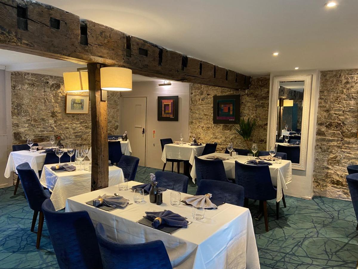 Furzeleigh Mill Inn - Housity