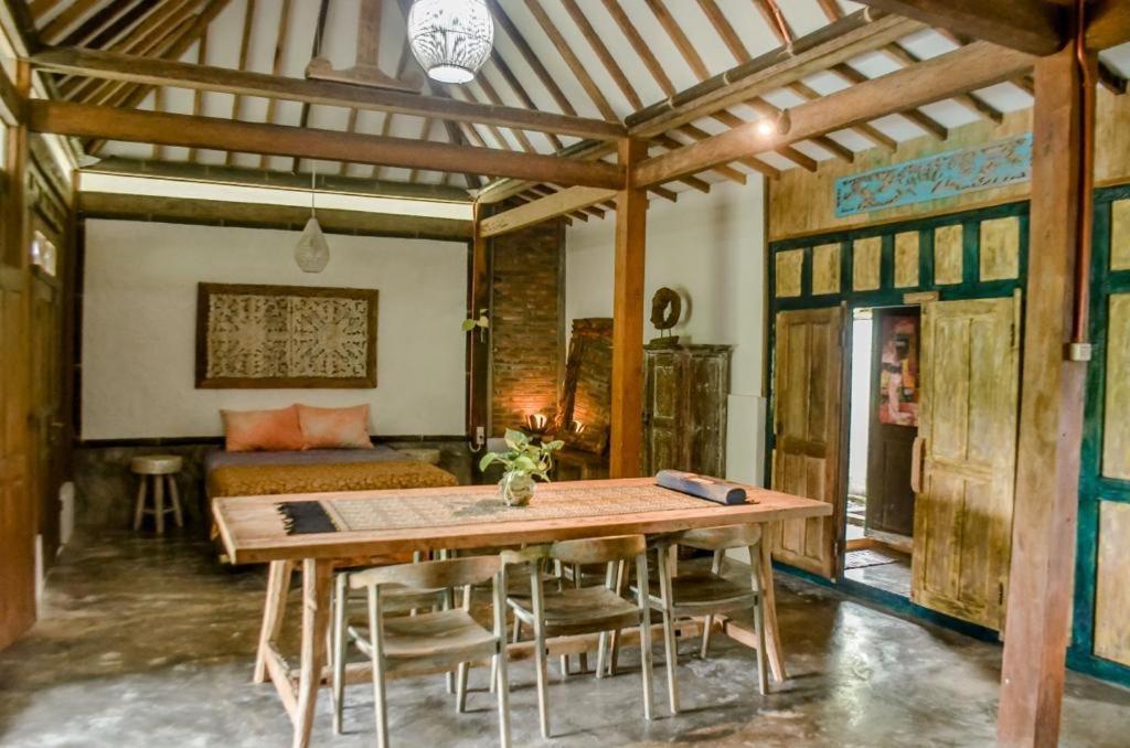 Villa Nextdoor Nature Yogyakarta - Housity