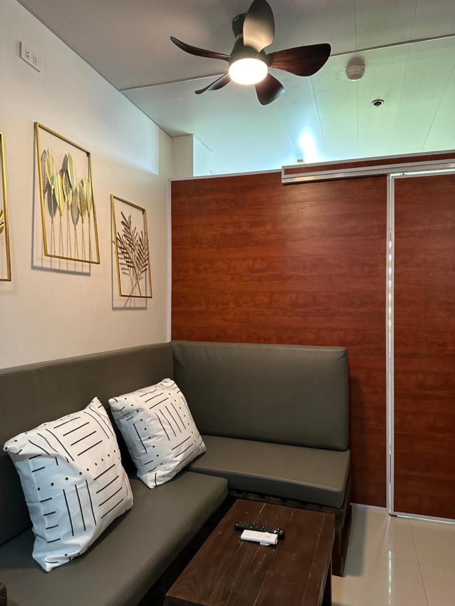 Studio type with partition for bedroom - Hizvo
