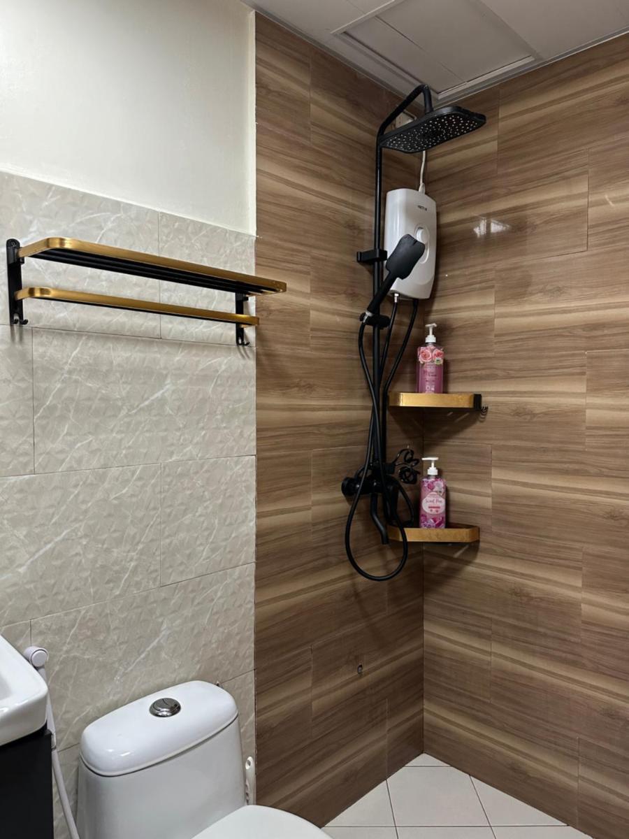 Studio type with partition for bedroom - Housity