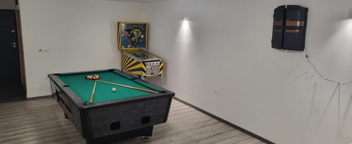 Luxury villa Stocia Split with swimming pool, sauna and jacuzzi in a peaceful location in Split - Housity