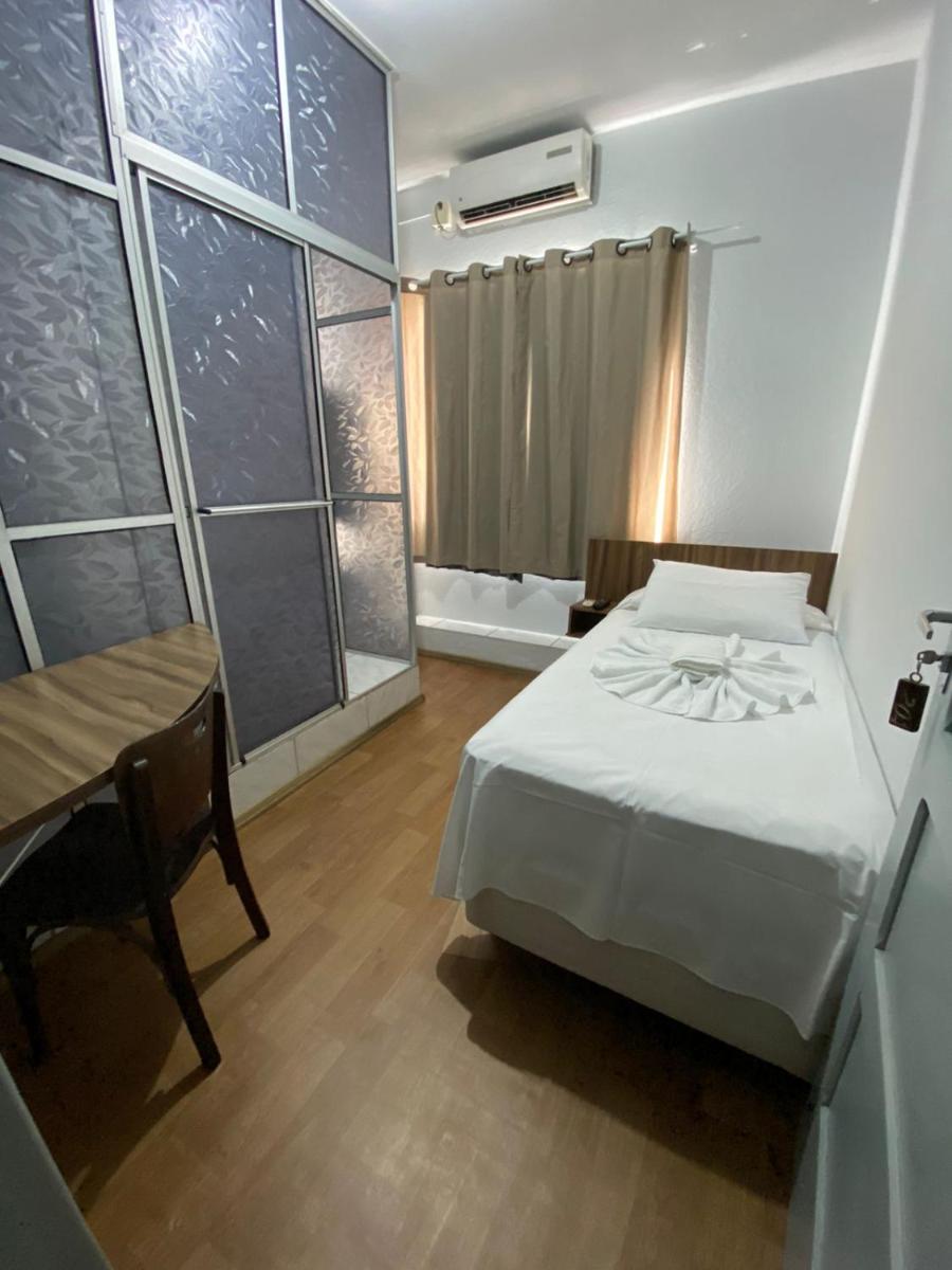 Hotel Ferrari - Housity