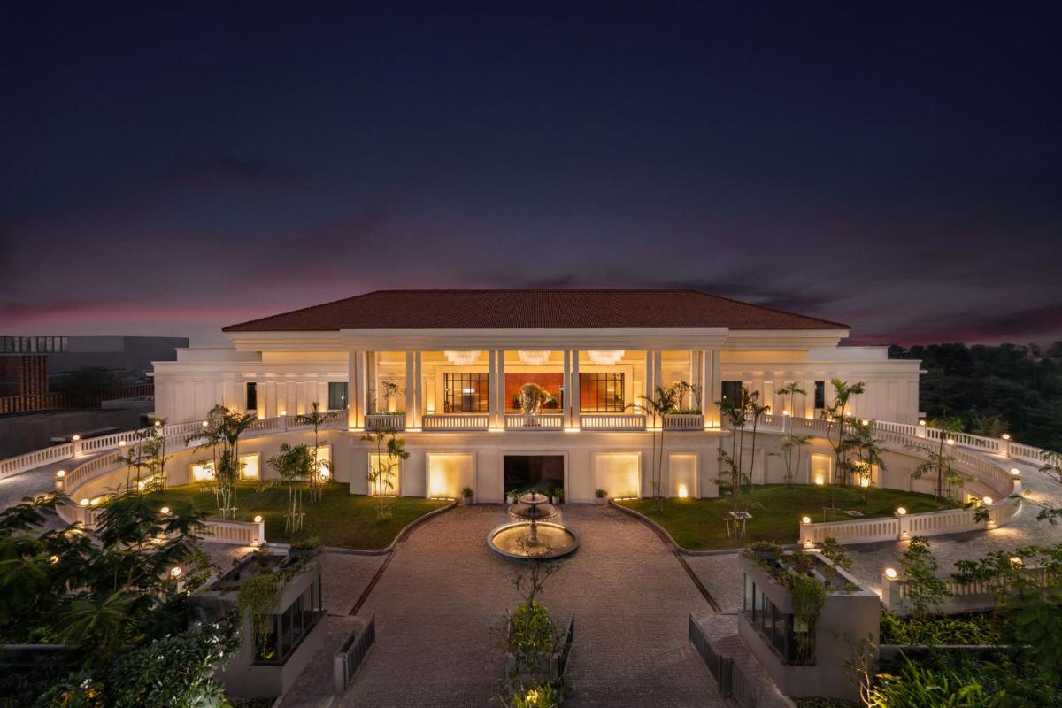an aerial view of a mansion at night at Taj Taal Kutir in Kolkata