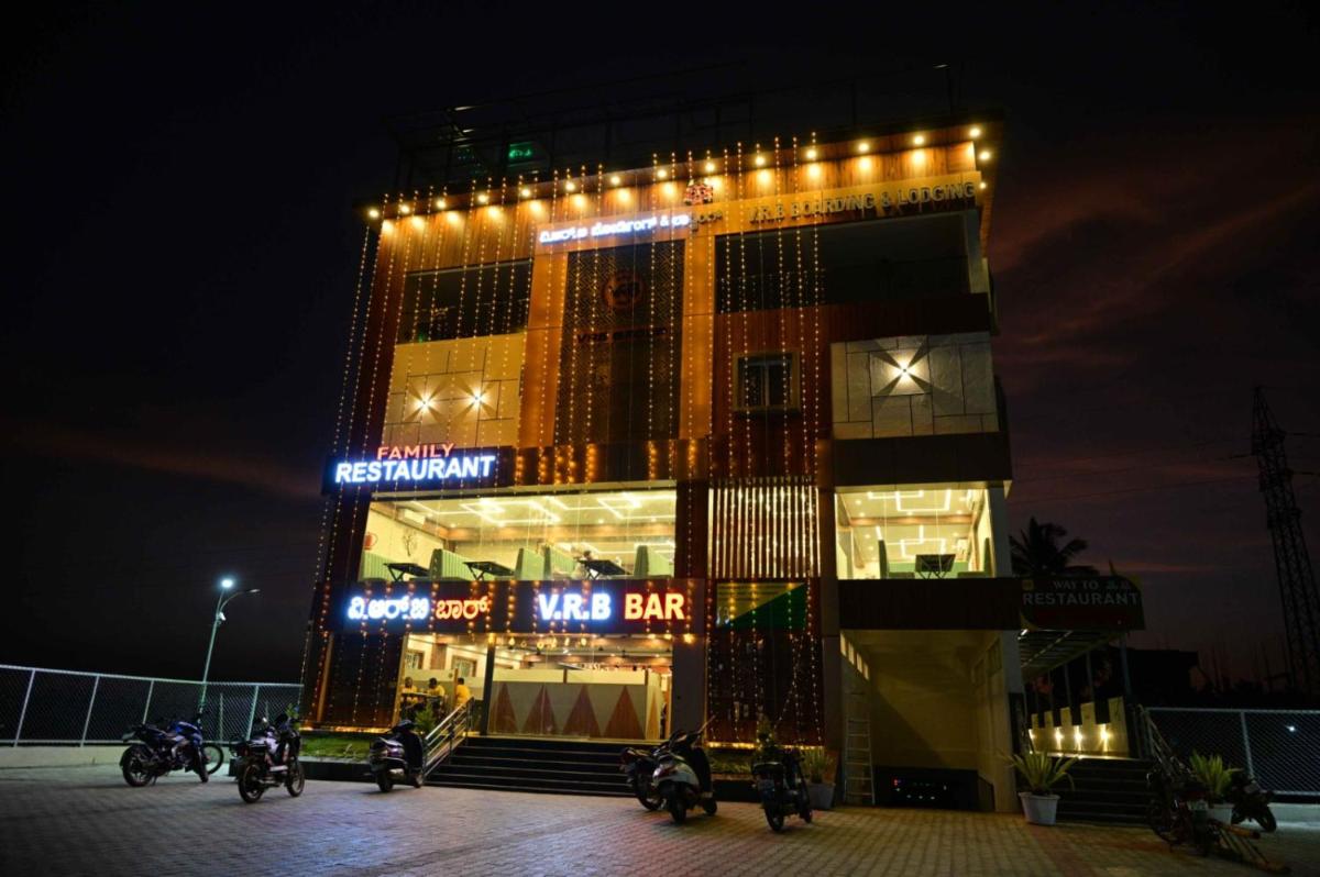 V.R.B Lodging and Boarding - Housity