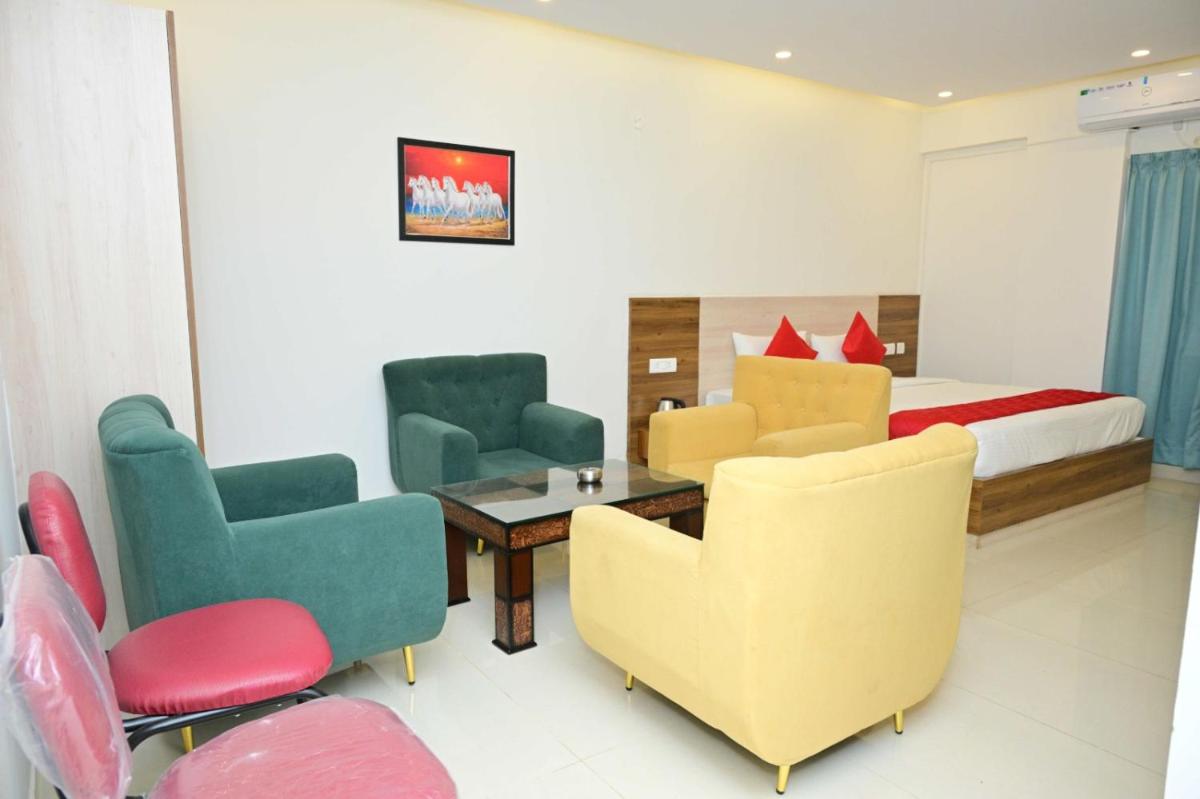 V.R.B Lodging and Boarding - Housity