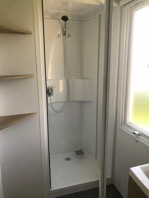 KERLANN 4 ETOILES MOBIL HOME 2CHS 1SDB Pont Aven Finistère - Housity