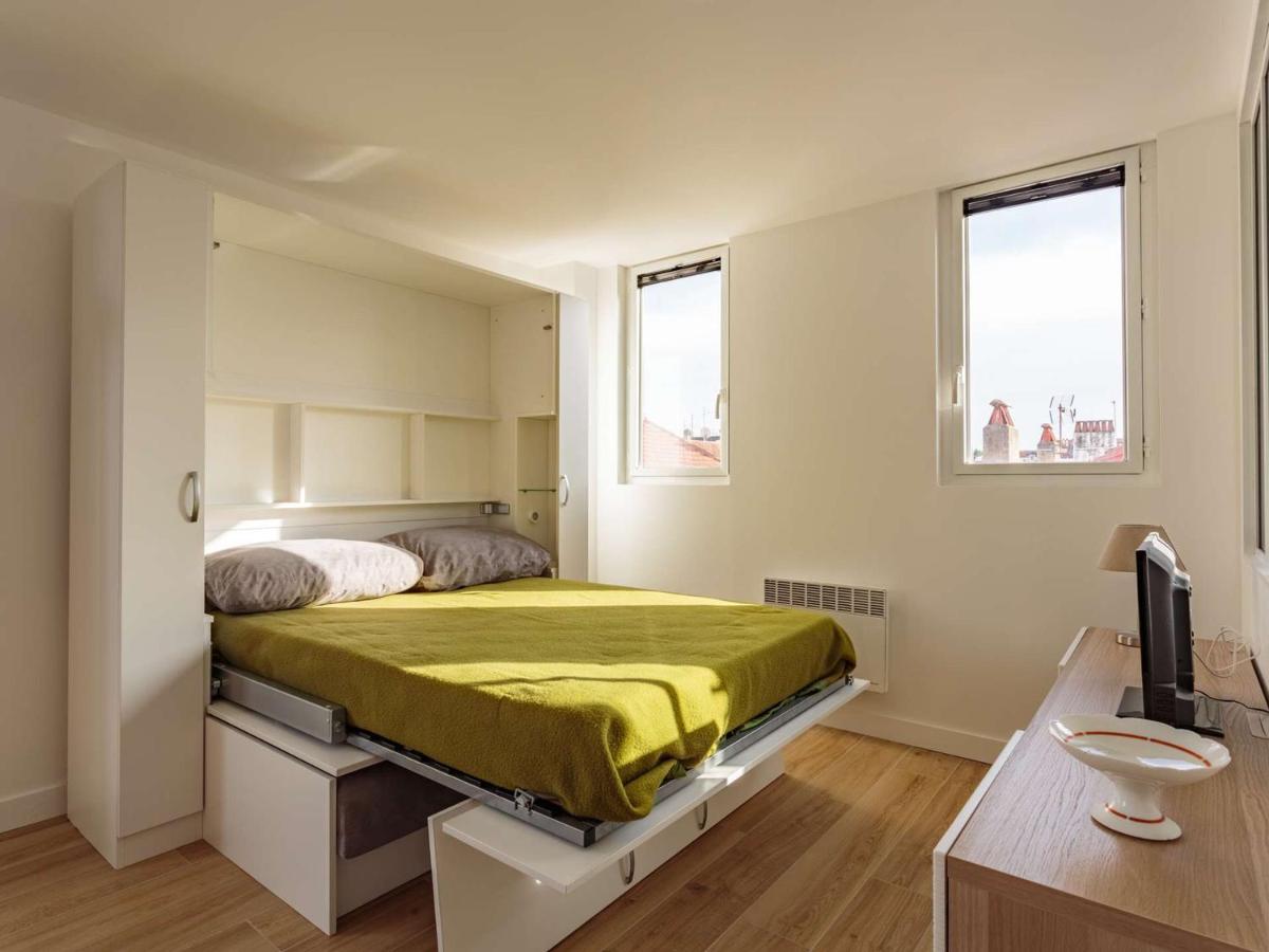 Appartement Moderne à 200m de la Plage avec Ascenseur en Plein Cœur de Saint-Jean-de-Luz - FR-1-4-566 - Housity