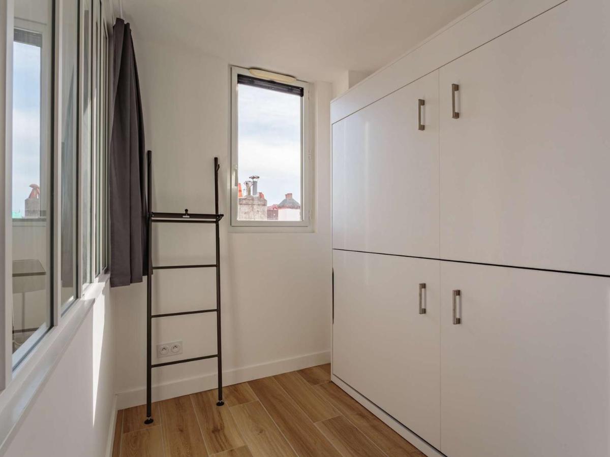 Appartement Moderne à 200m de la Plage avec Ascenseur en Plein Cœur de Saint-Jean-de-Luz - FR-1-4-566 - Housity