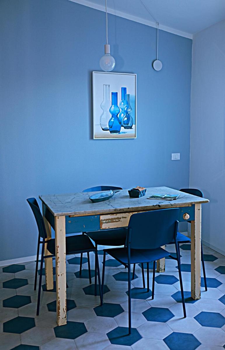 La Grigua blu - Housity