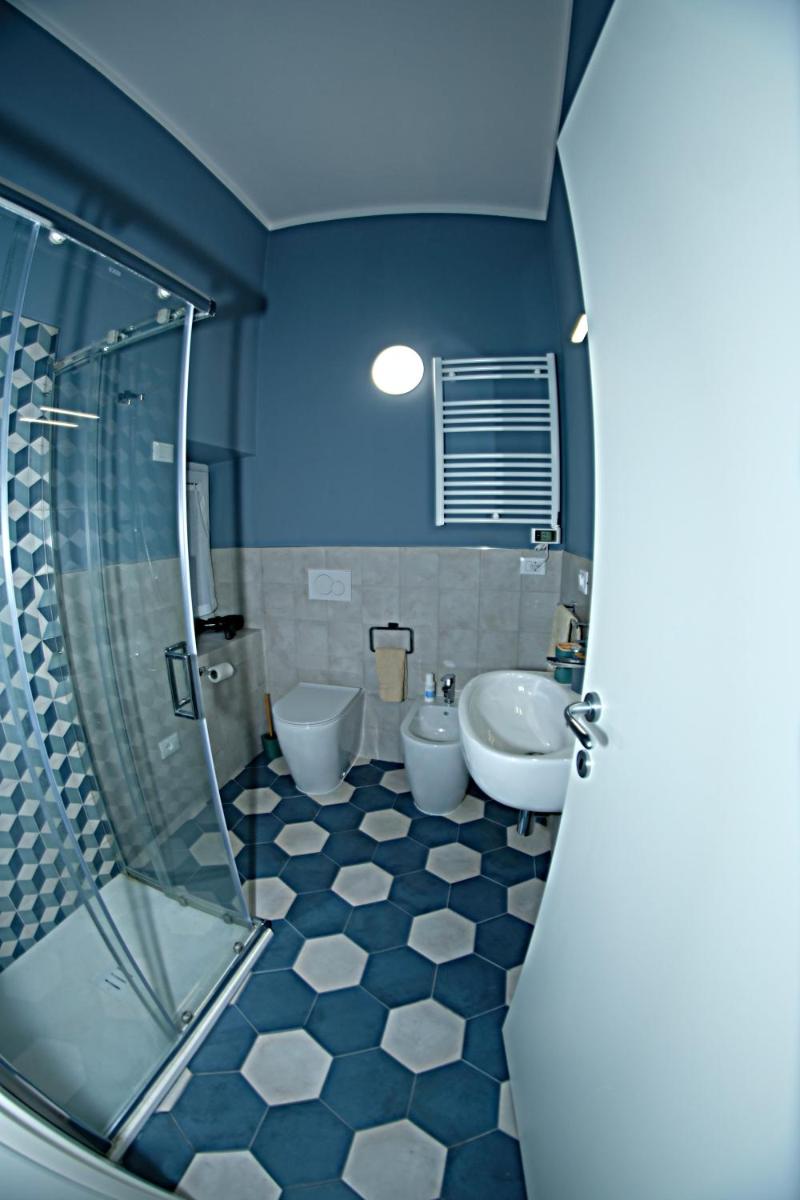 La Grigua blu - Housity