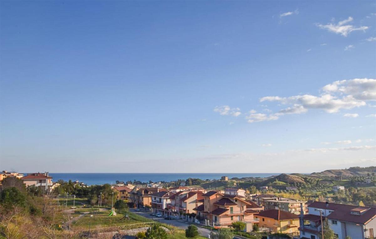 Beautiful Apartment In Badolato Marina - Housity