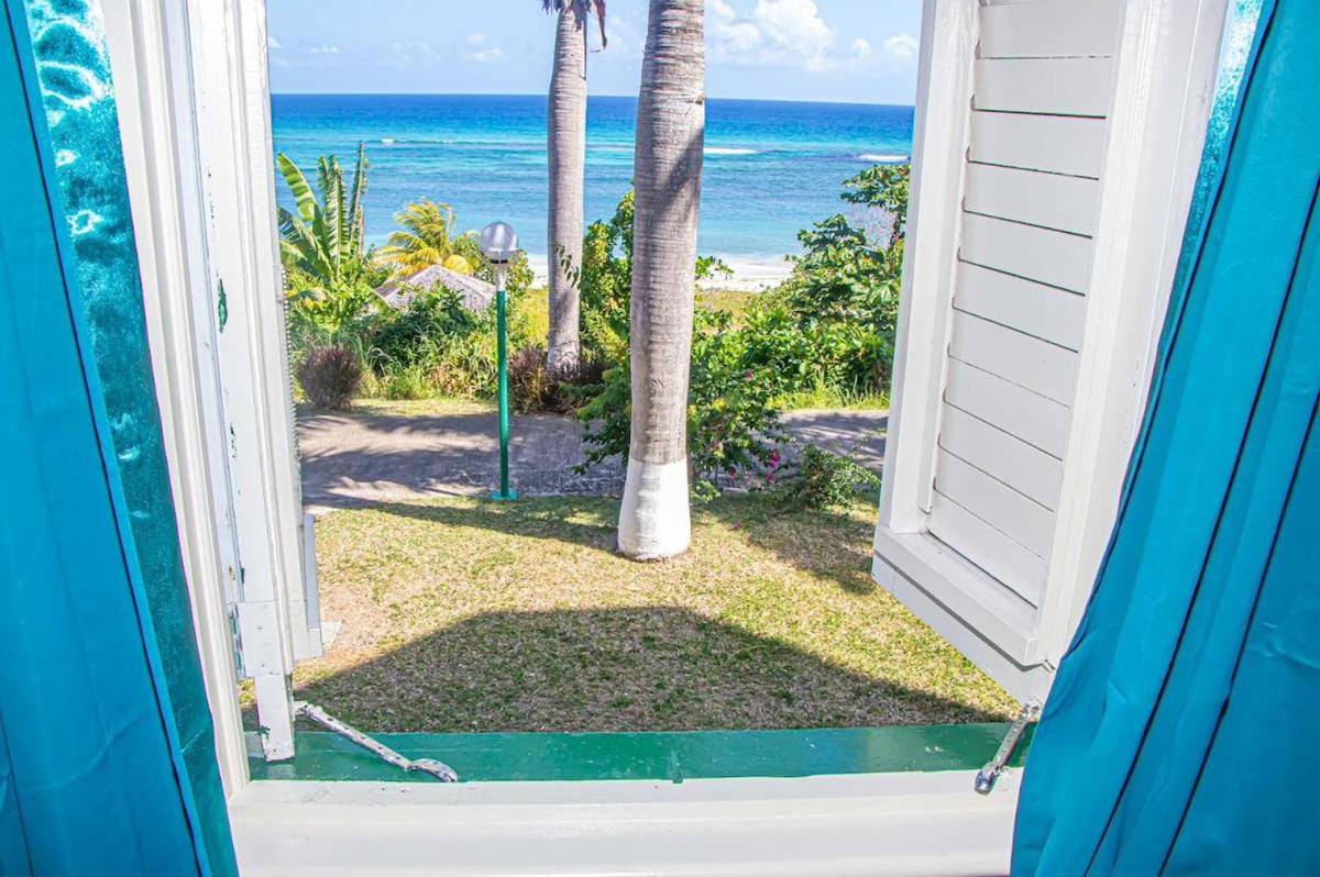Malibu Ocean View Studio - Housity