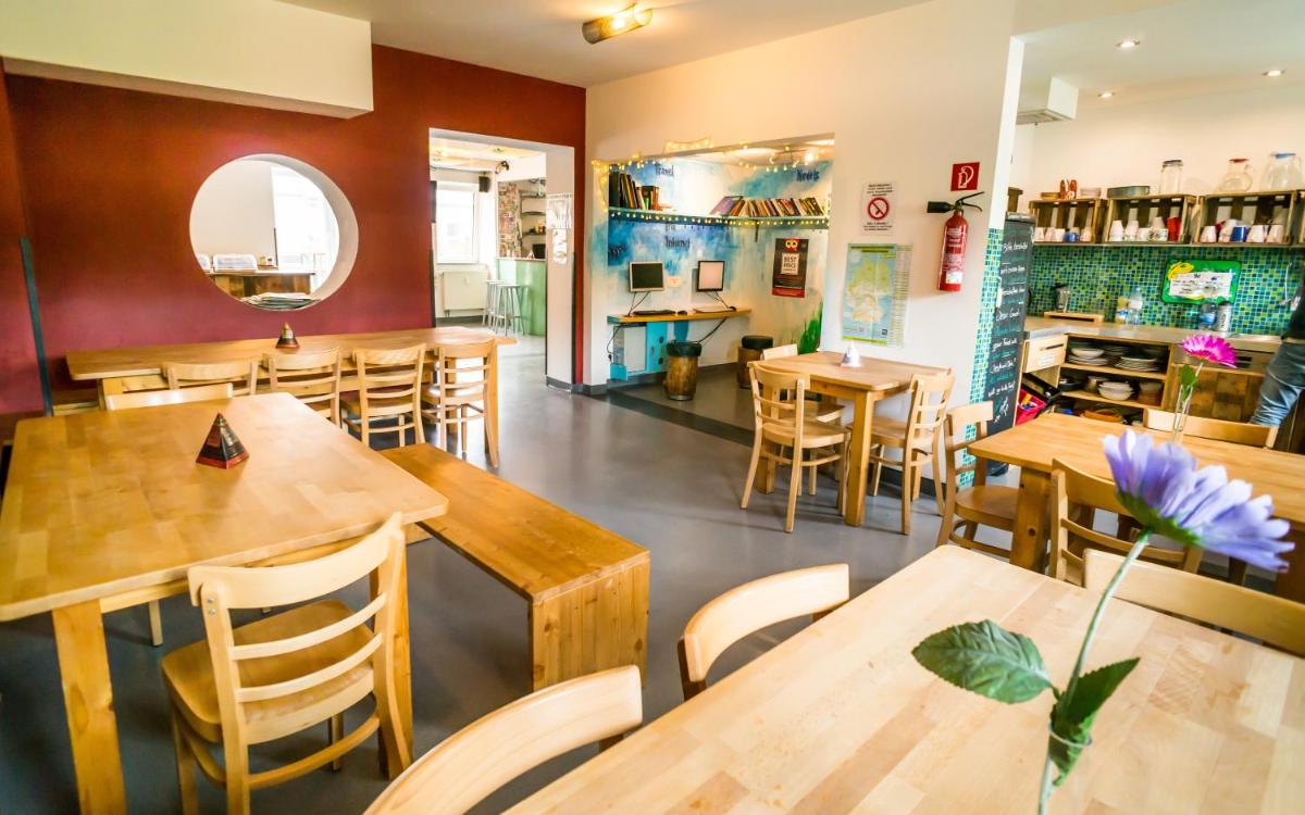Babelfish Hostel - Housity