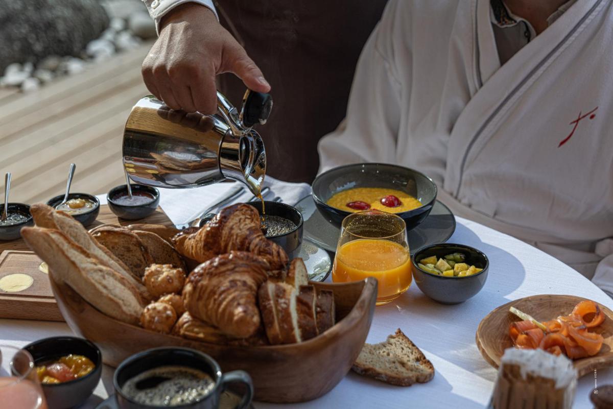 Nourriture dans l'hôtel ou à proximité