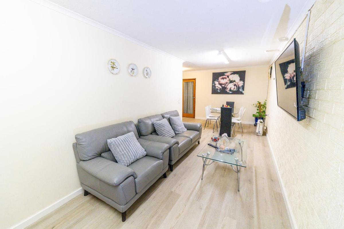 Cooma Guest House - Housity