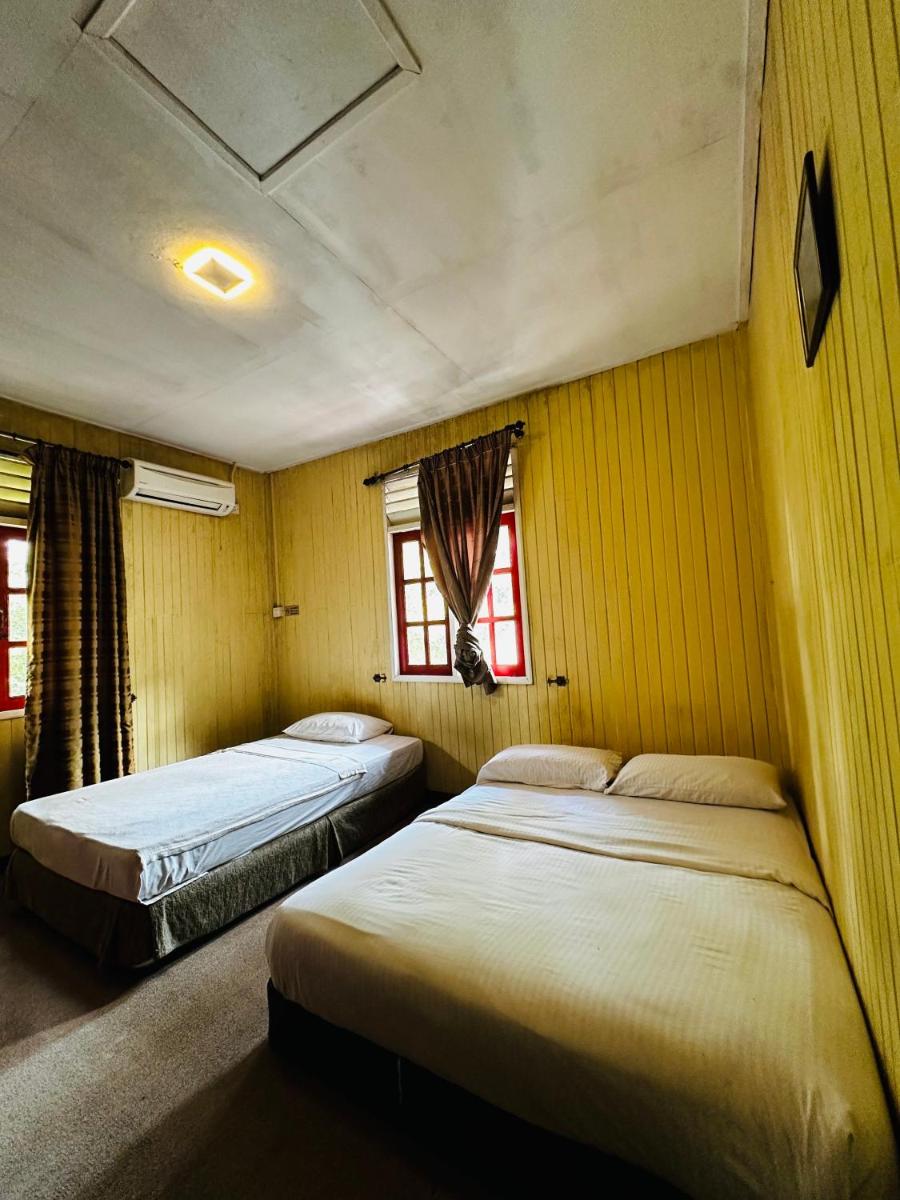 KEMBARA RESORT - Housity